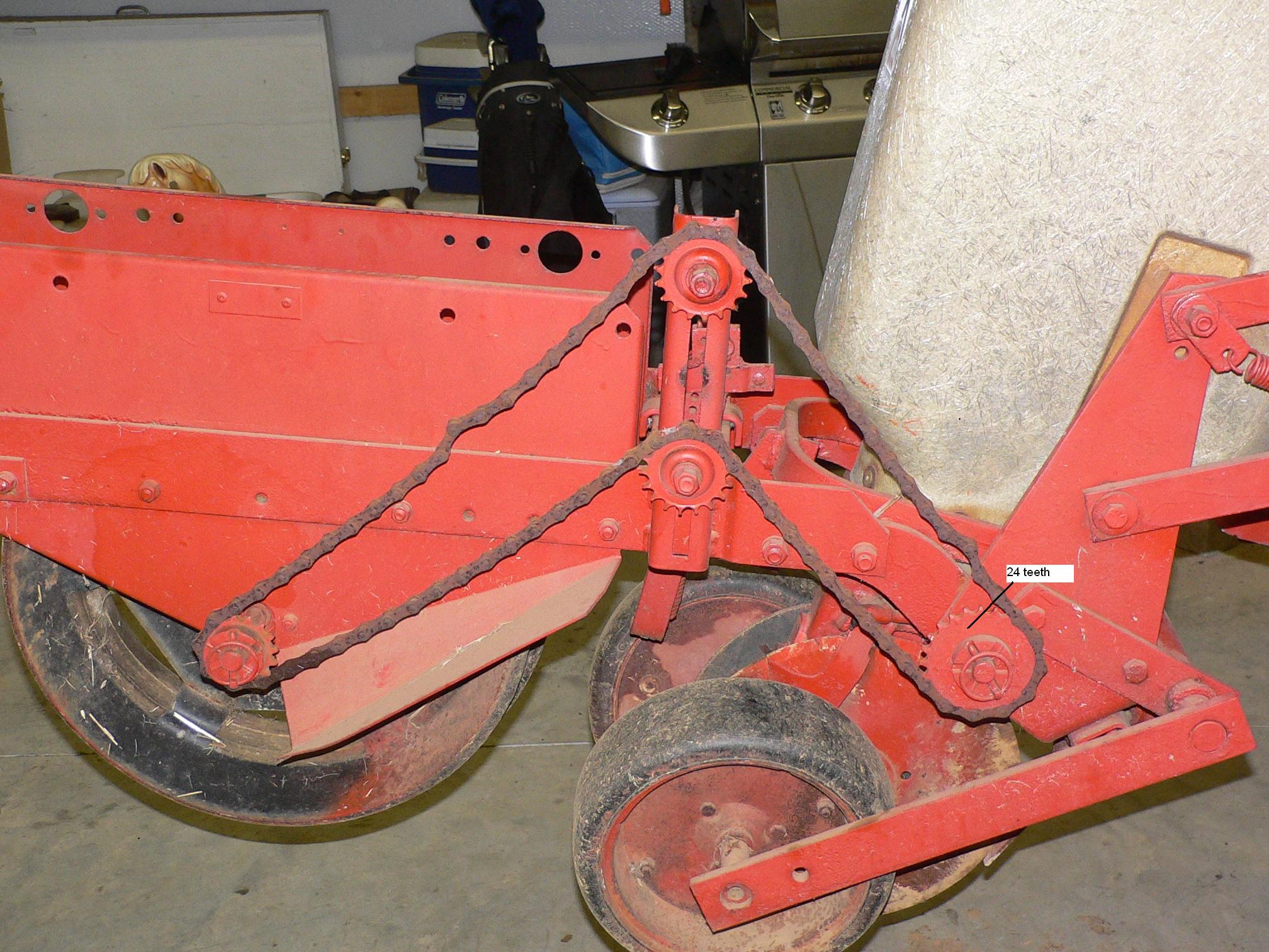 AC 1 row Planter - Sprockets - AllisChalmers Forum