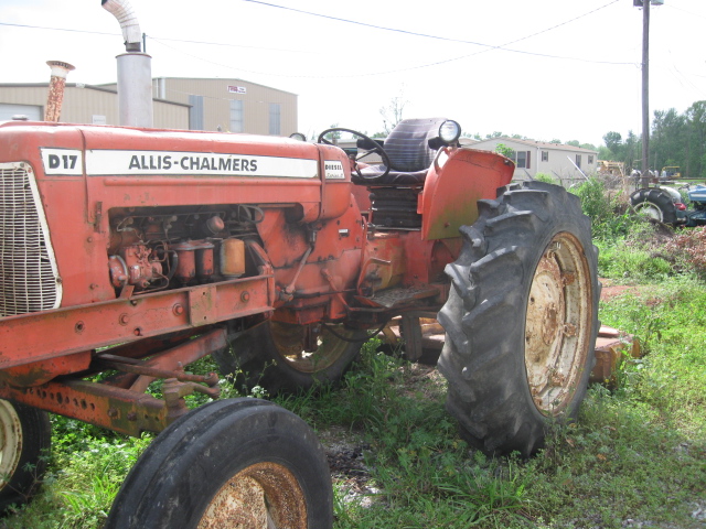 Here is a photo of the tractor with the steering problem.