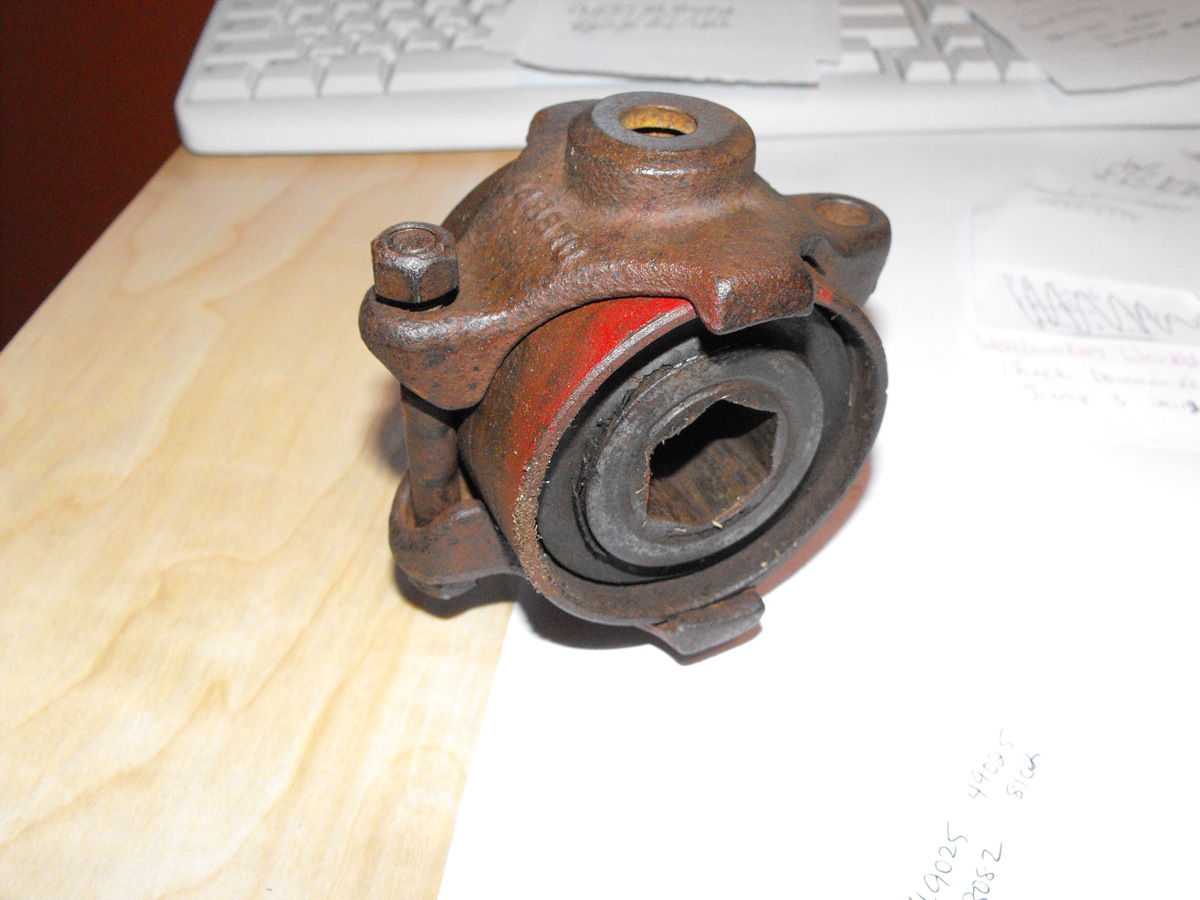 Allis Chalmers Bearing 333681 and clamp 348870