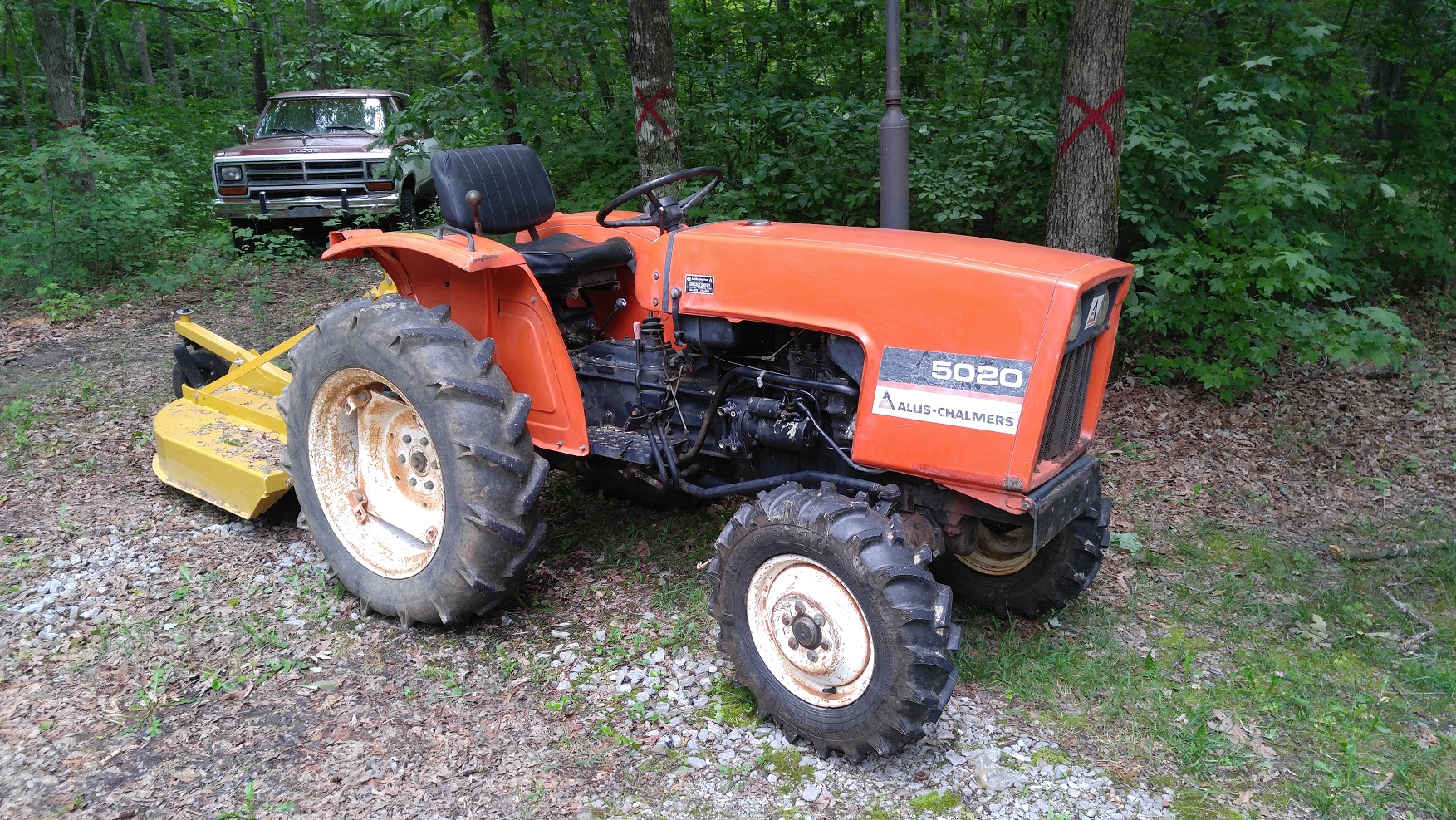 You can see the Ramcharger cant stand being left out of a picture.