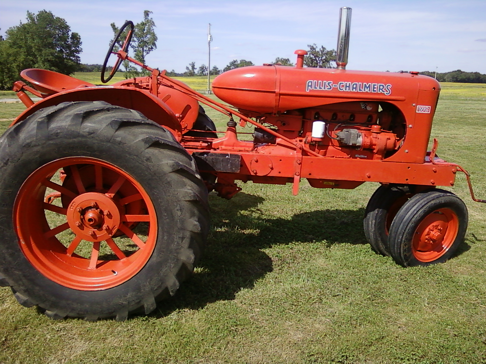 Allis Chalmers D-10 - D-12 (2020-11-07) - Tractor Shed